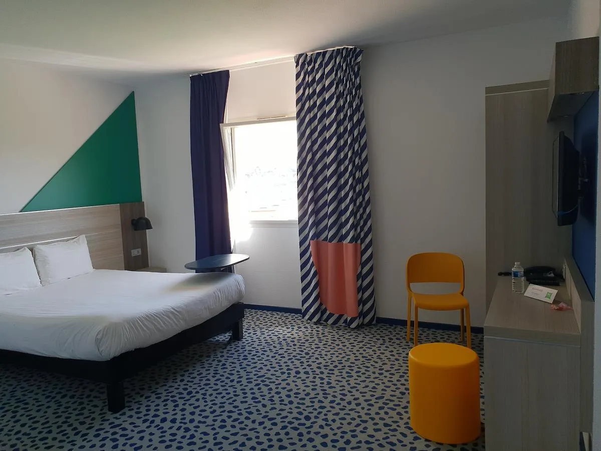 Hotel ibis Styles Marseille Plan de Campagne Mirabeau